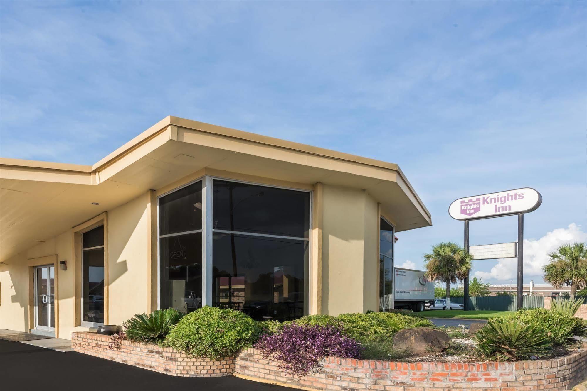 Oyo Hotel Lake Charles La I-10 エクステリア 写真