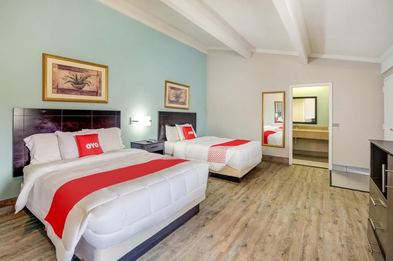 Oyo Hotel Lake Charles La I-10 エクステリア 写真